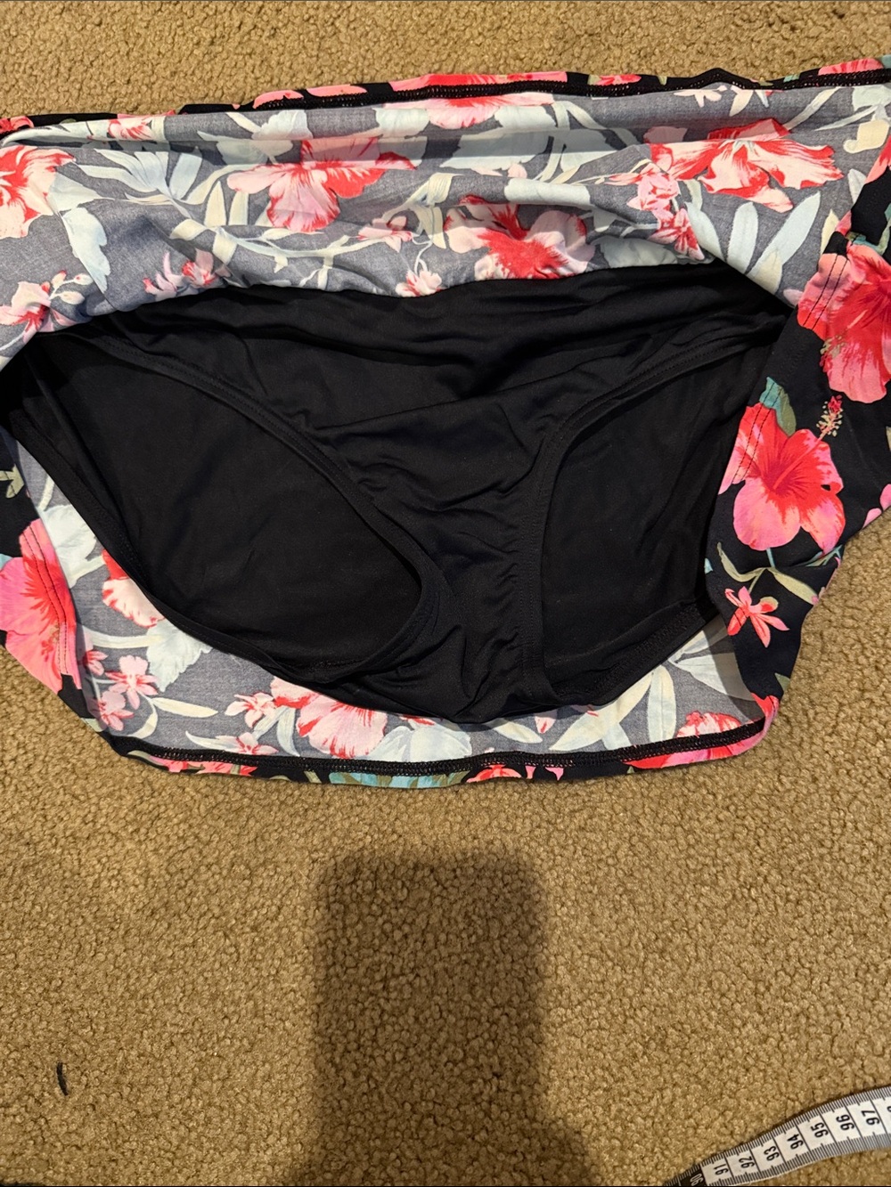 Cod Reef XL Floral Print Swim Skirt in Black w Flowers - Picture 4 of 5